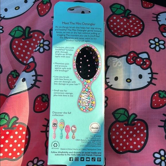 Hello Kitty Wet Brush Mini Detangler - Picture 2 of 3
